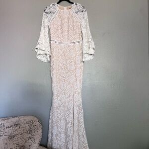 Elegant Lace Maxi Dress with Bell Sleeves